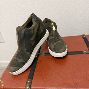 Blondo “Glenda” Wedge Sneakers